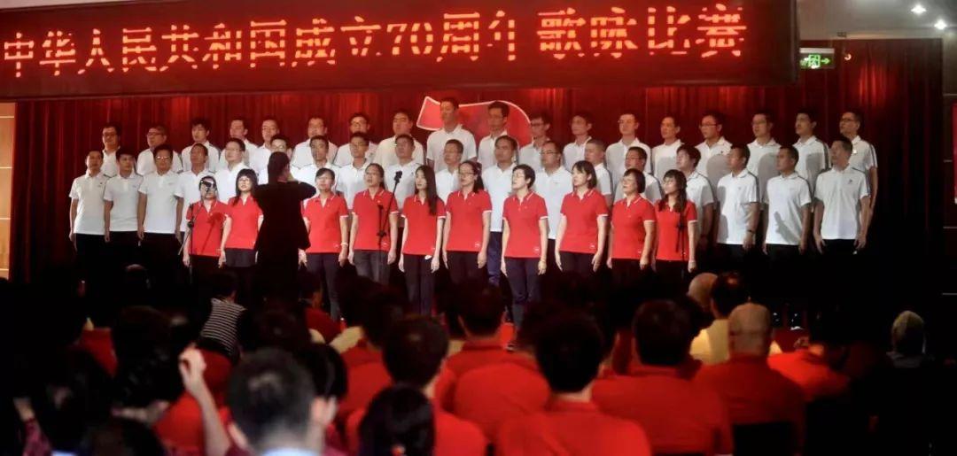滑起来 ，让激情在风雪里飞扬——太白县咀头镇初级中学开展雪季滑雪课研学实践活动